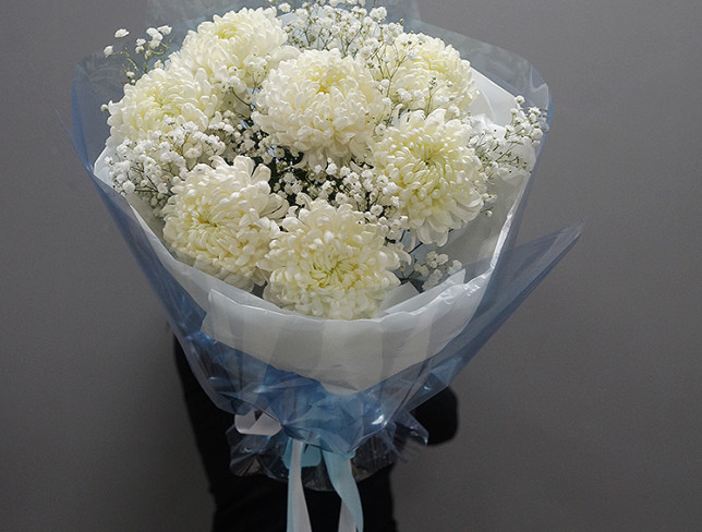 Bouquet of 7 Ball-shaped Chrysanthemums and White Baby's Breath photo